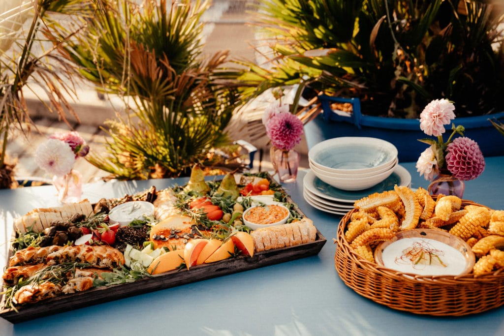 Fingerfood Rooftop Hochzeit München Hochzeitsplanerin Wassermelone 