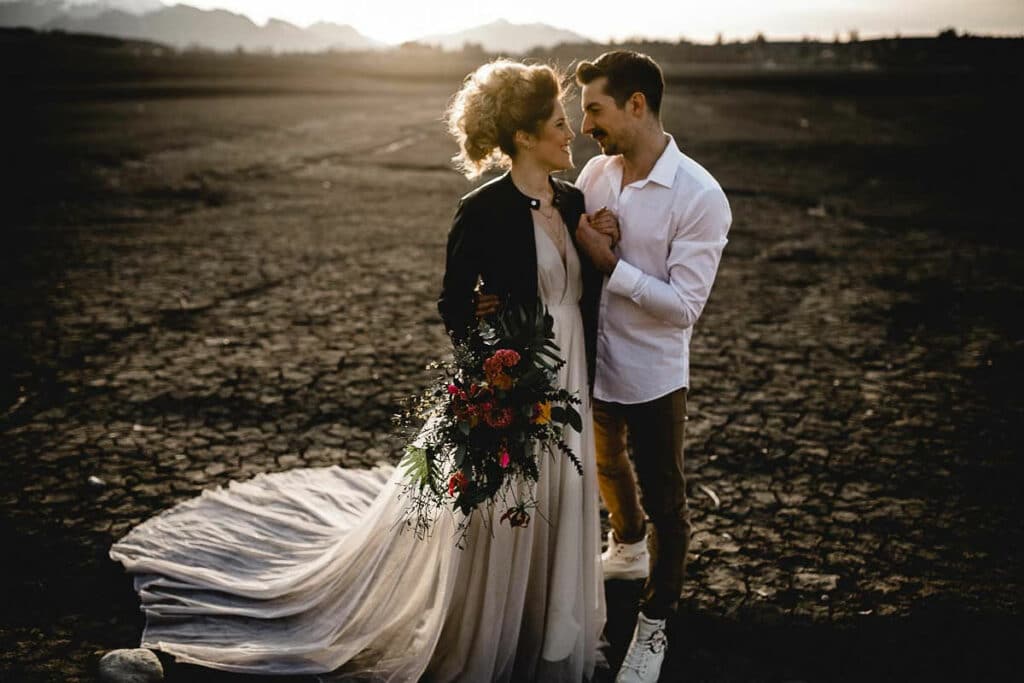 Hochzeitsplaner München Braut Lederjacke